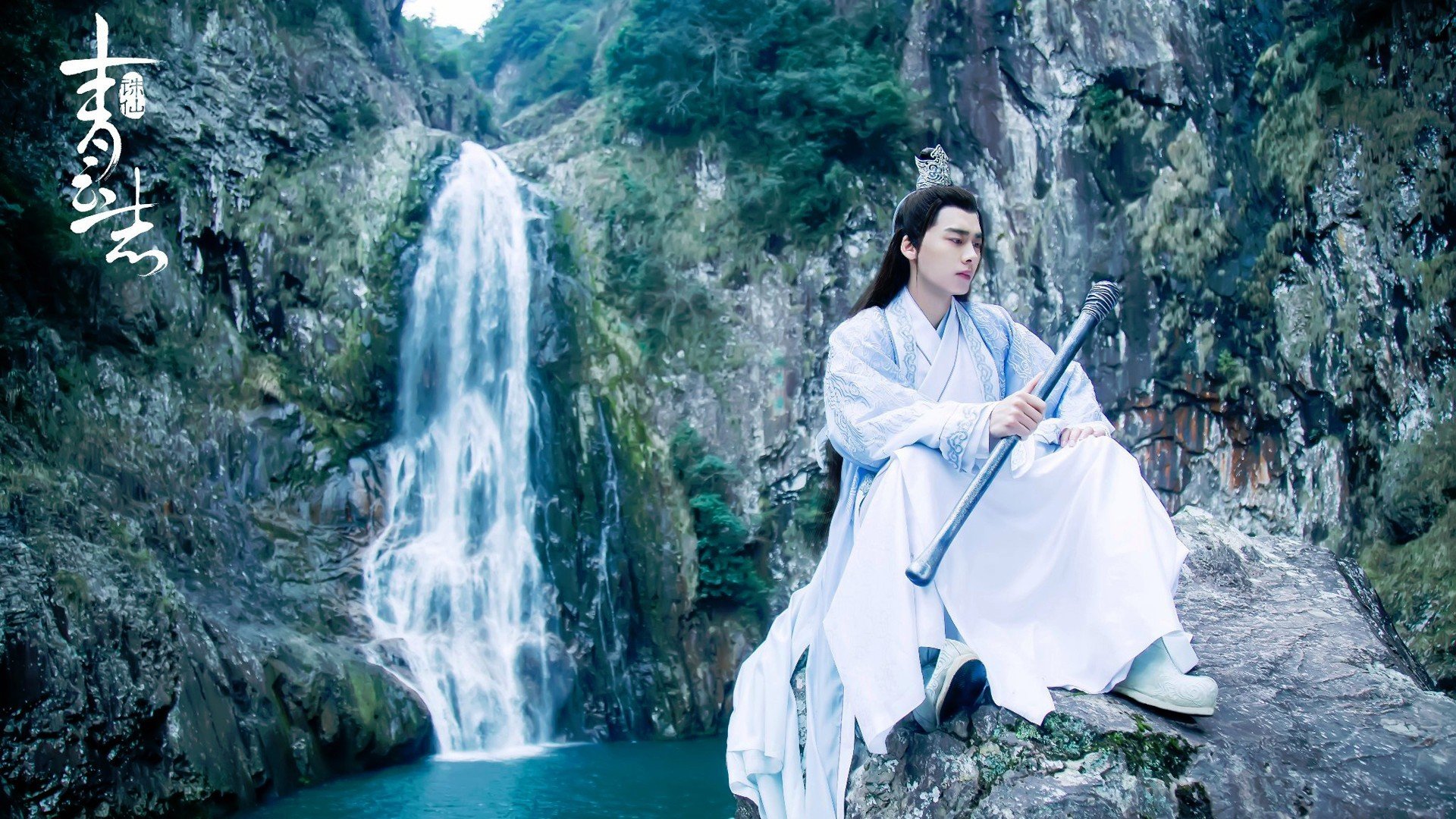 “缆绳滑水：东桃花岛赛场呈现全新水上运动魅力”